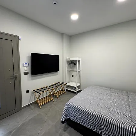 Date Palm فيلة Kremastí